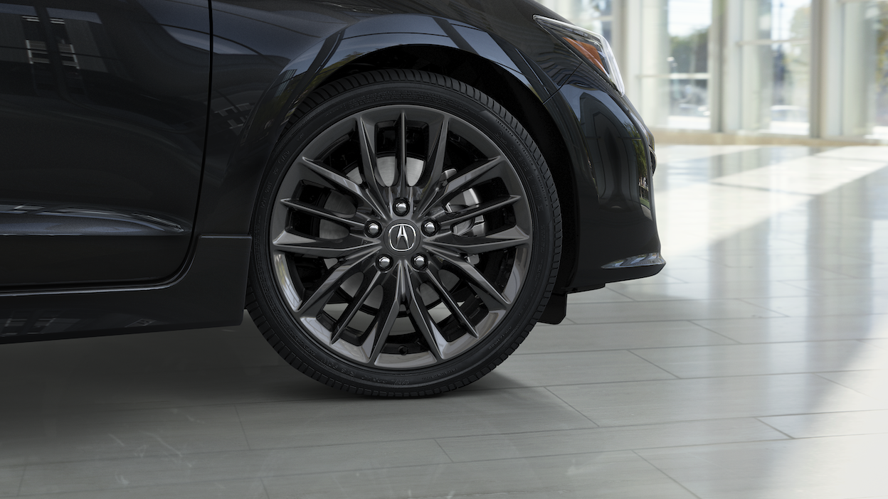 Side view of grey 2021 ILX’s front wheel.