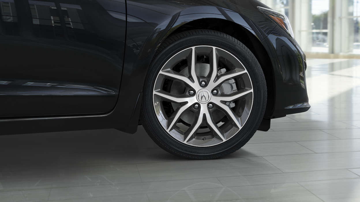 Side view 2021 ILX’s front wheel.