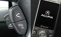 Transférez les appels entre votre téléphone et le HandsFreeLink.